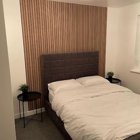 Stunning Central Apartment With Free Parking Sheffield Luaran gambar