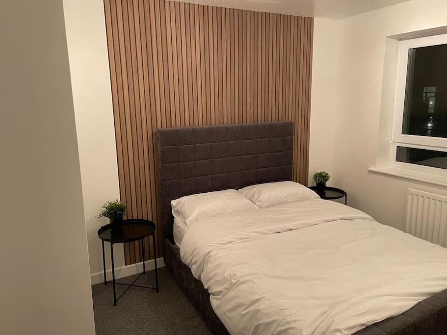 Stunning Central Apartment With Free Parking Sheffield Luaran gambar